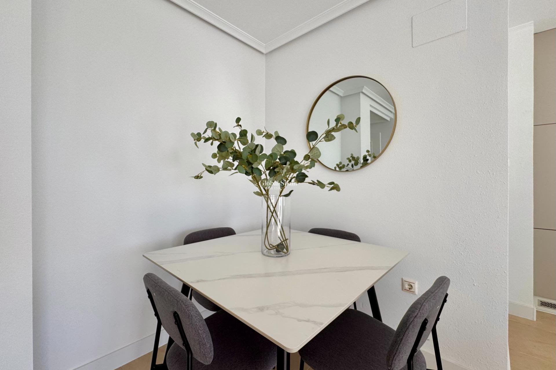 Wiederverkauf - WOHNUNG -
TORREVIEJA - Parque de las Naciones