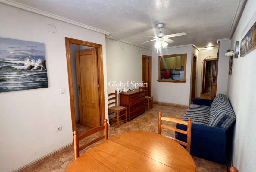 Wiederverkauf - WOHNUNG -
TORREVIEJA - Parque de las Naciones