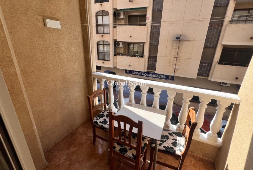 Wiederverkauf - WOHNUNG -
TORREVIEJA - Parque de las Naciones
