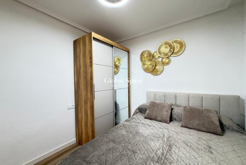 Wiederverkauf - WOHNUNG -
TORREVIEJA - Parque de las Naciones