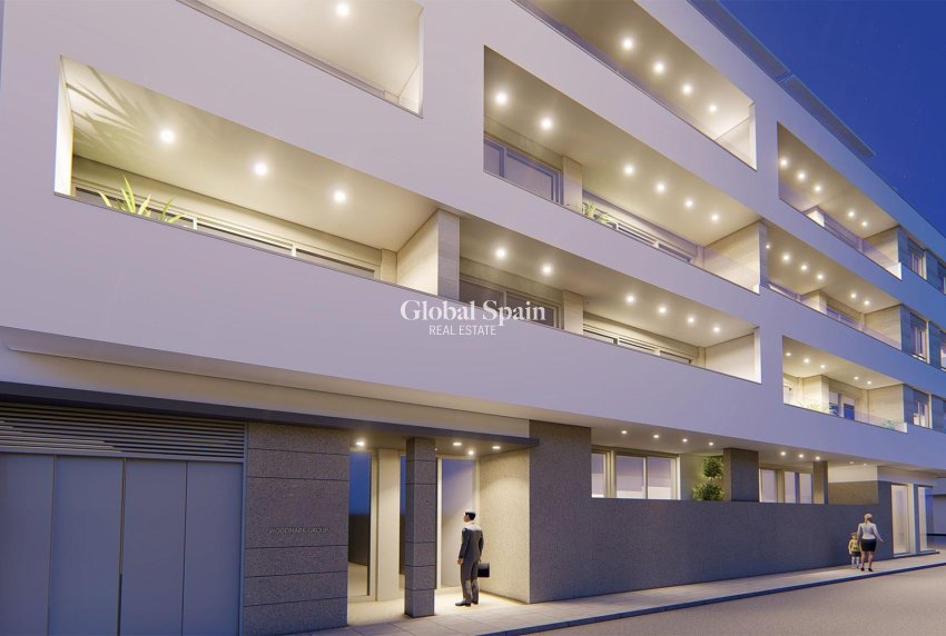 Wiederverkauf - WOHNUNG -
TORREVIEJA - Paseo maritimo
