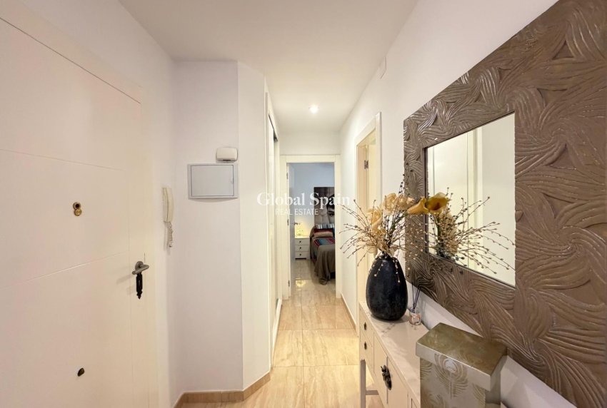 Wiederverkauf - WOHNUNG -
TORREVIEJA - Paseo maritimo