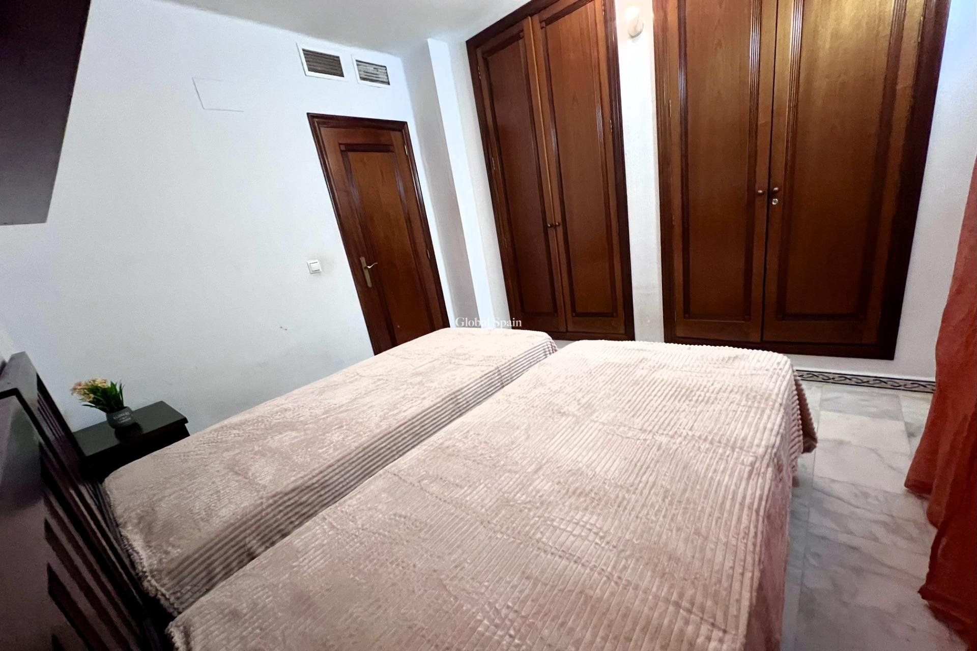 Wiederverkauf - WOHNUNG -
TORREVIEJA - Playa de los Locos