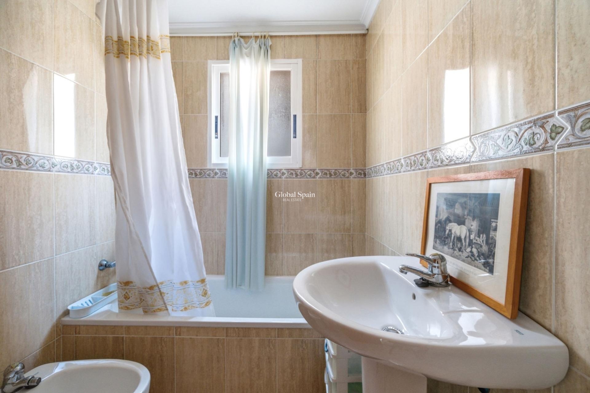 Wiederverkauf - WOHNUNG -
TORREVIEJA - Playa de los Locos