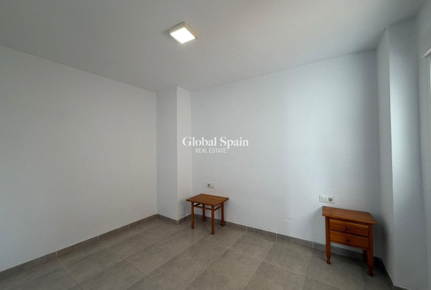 Wiederverkauf - WOHNUNG -
TORREVIEJA - Playa de los Locos