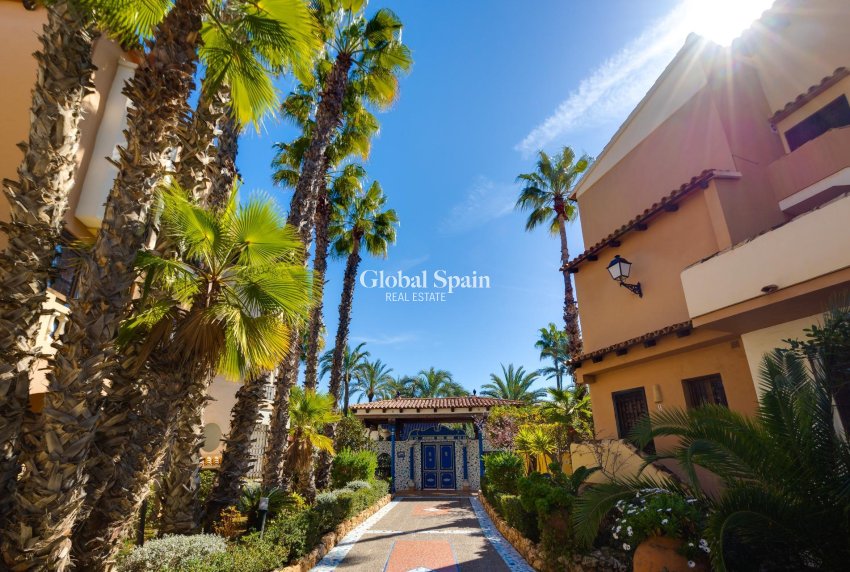 Wiederverkauf - WOHNUNG -
TORREVIEJA - Playa de los Locos