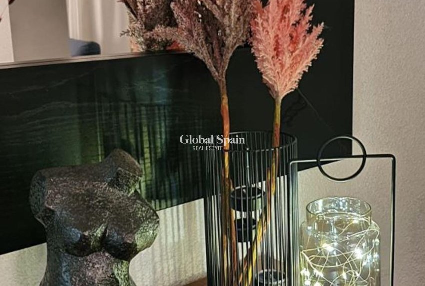 Wiederverkauf - WOHNUNG -
TORREVIEJA - Playa de los Locos