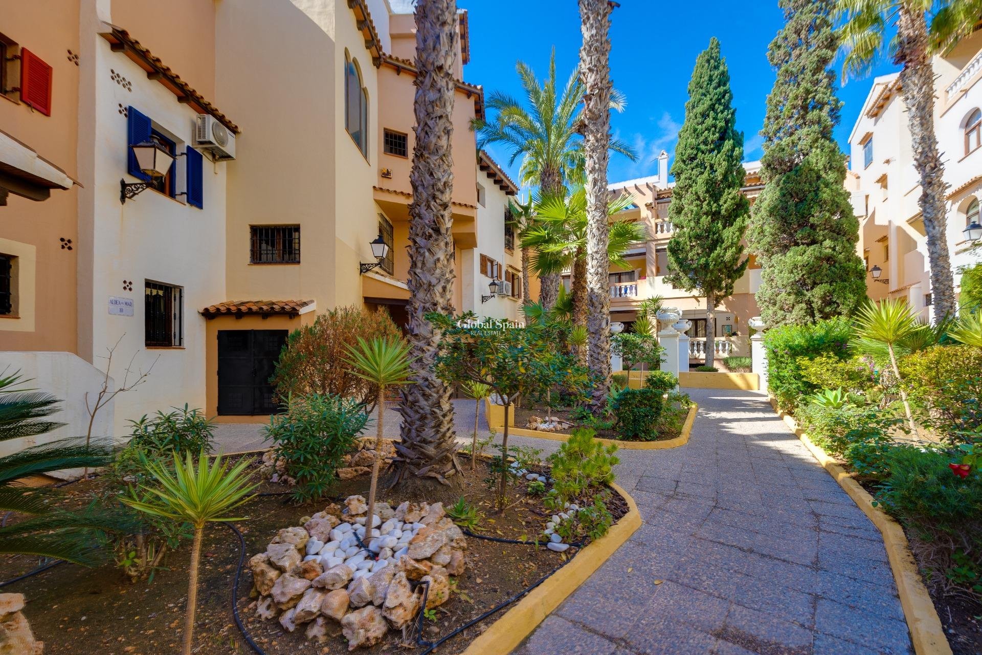 Wiederverkauf - WOHNUNG -
TORREVIEJA - Playa de los Locos