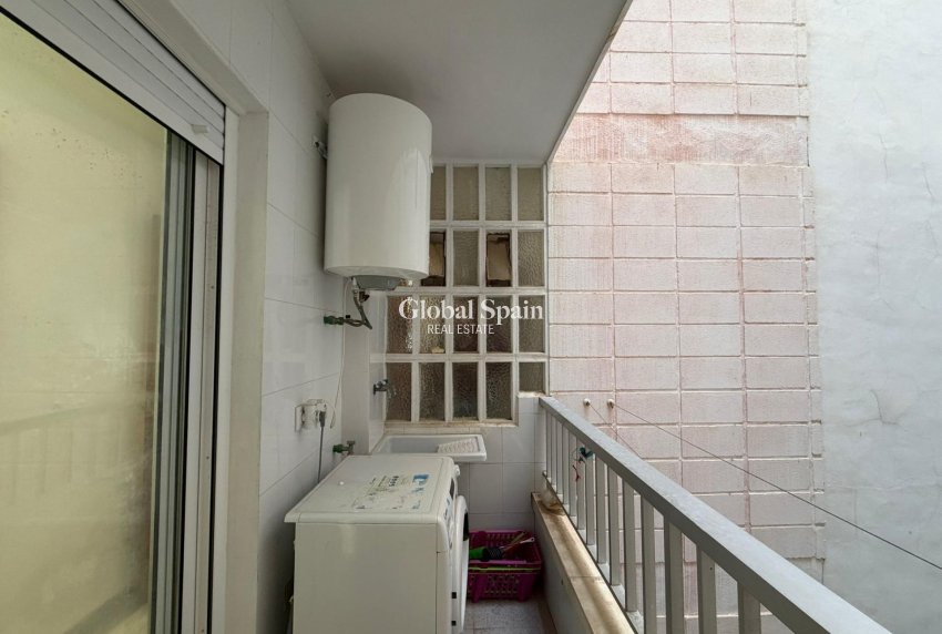 Wiederverkauf - WOHNUNG -
TORREVIEJA - Playa de los Locos