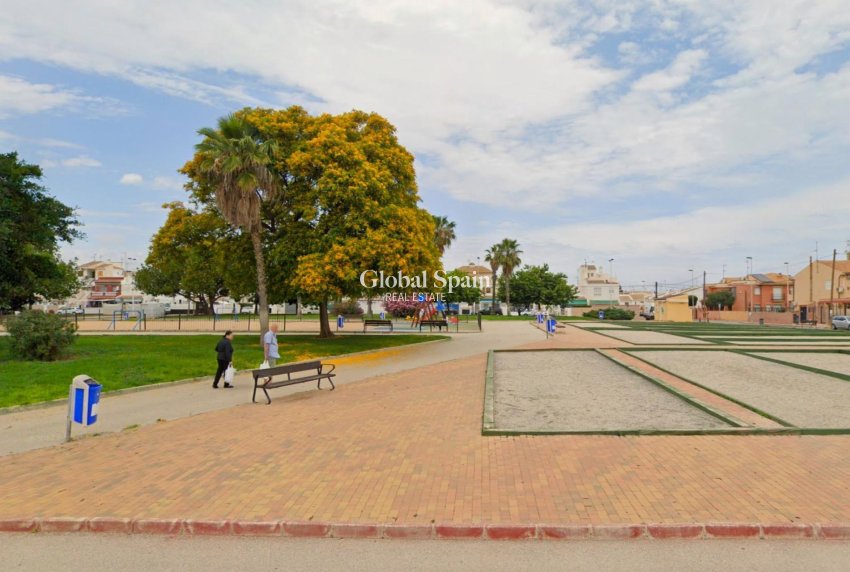 Wiederverkauf - WOHNUNG -
TORREVIEJA - Playa de los Locos