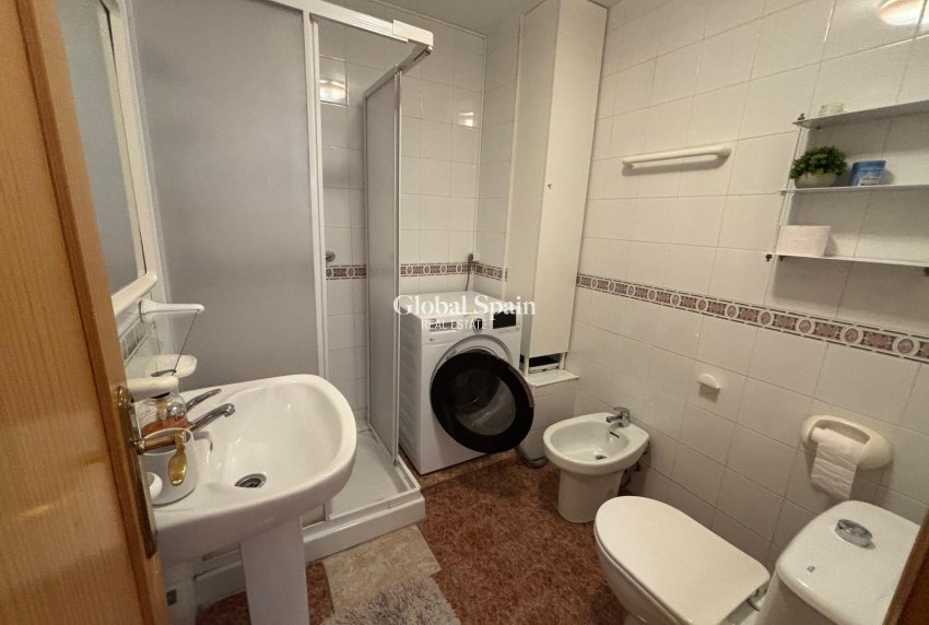 Wiederverkauf - WOHNUNG -
TORREVIEJA - Playa de los Locos