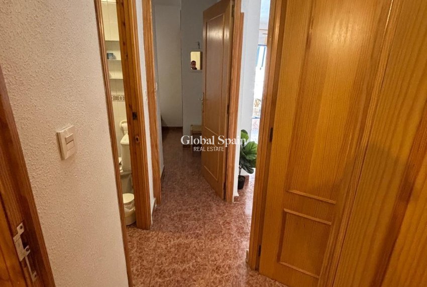 Wiederverkauf - WOHNUNG -
TORREVIEJA - Playa de los Locos