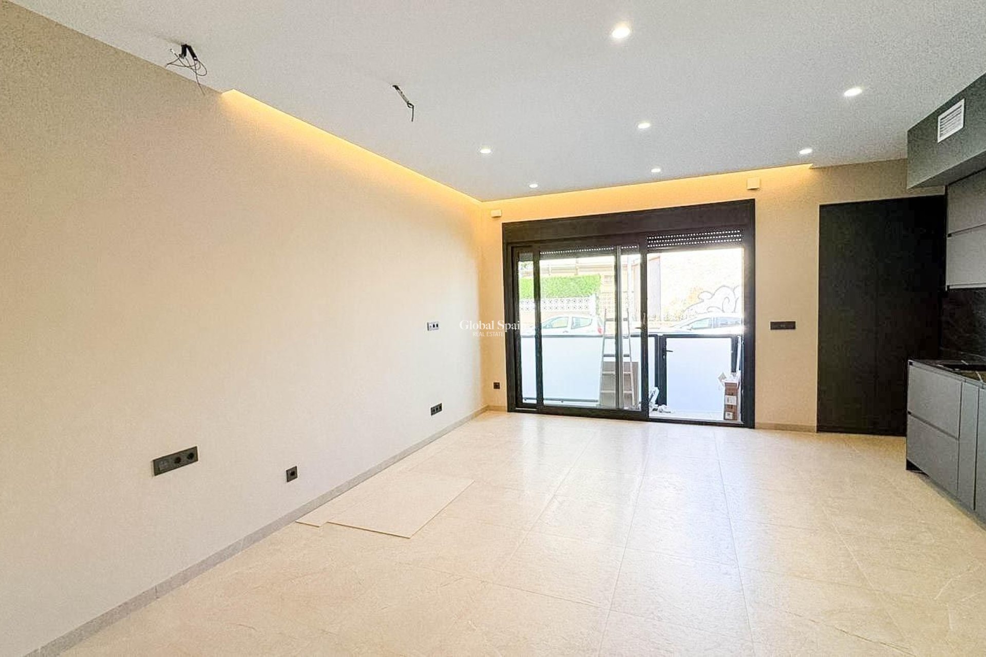 Wiederverkauf - WOHNUNG -
TORREVIEJA - Playa de los Locos