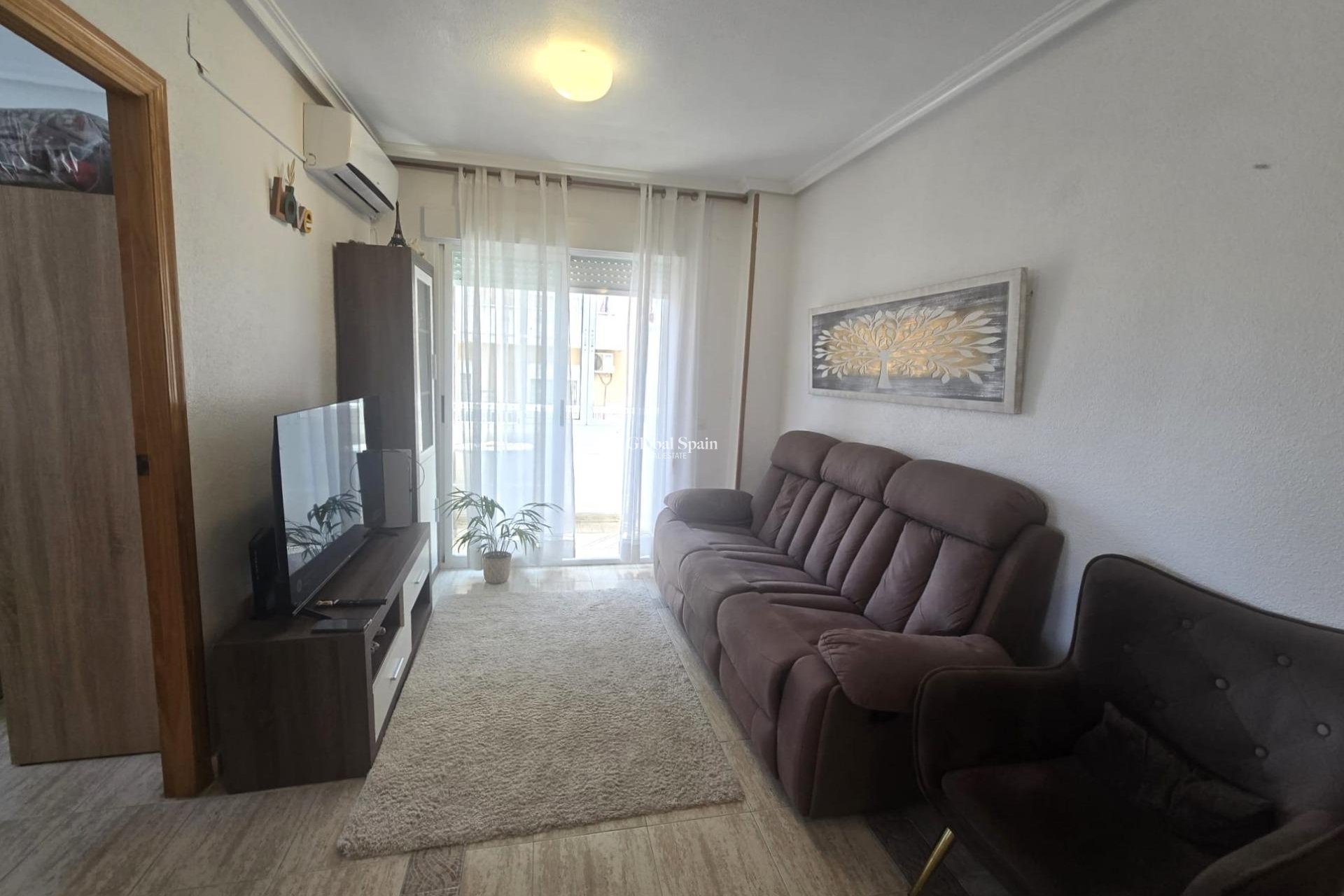 Wiederverkauf - WOHNUNG -
TORREVIEJA - Playa de los Locos