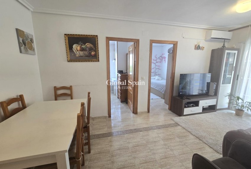 Wiederverkauf - WOHNUNG -
TORREVIEJA - Playa de los Locos