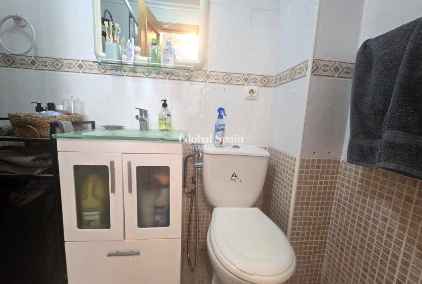 Wiederverkauf - WOHNUNG -
TORREVIEJA - Playa de los Locos