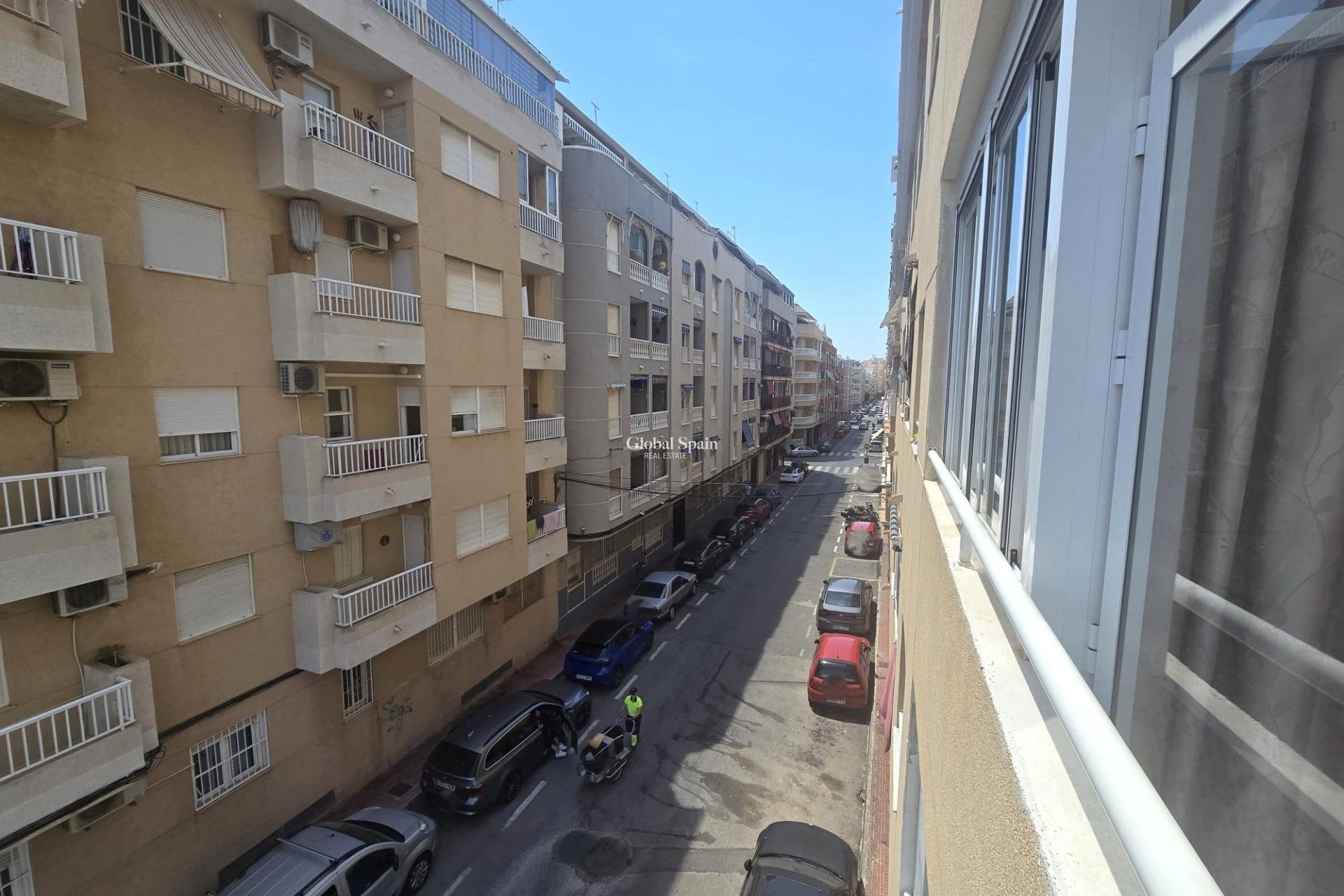 Wiederverkauf - WOHNUNG -
TORREVIEJA - Playa de los Locos
