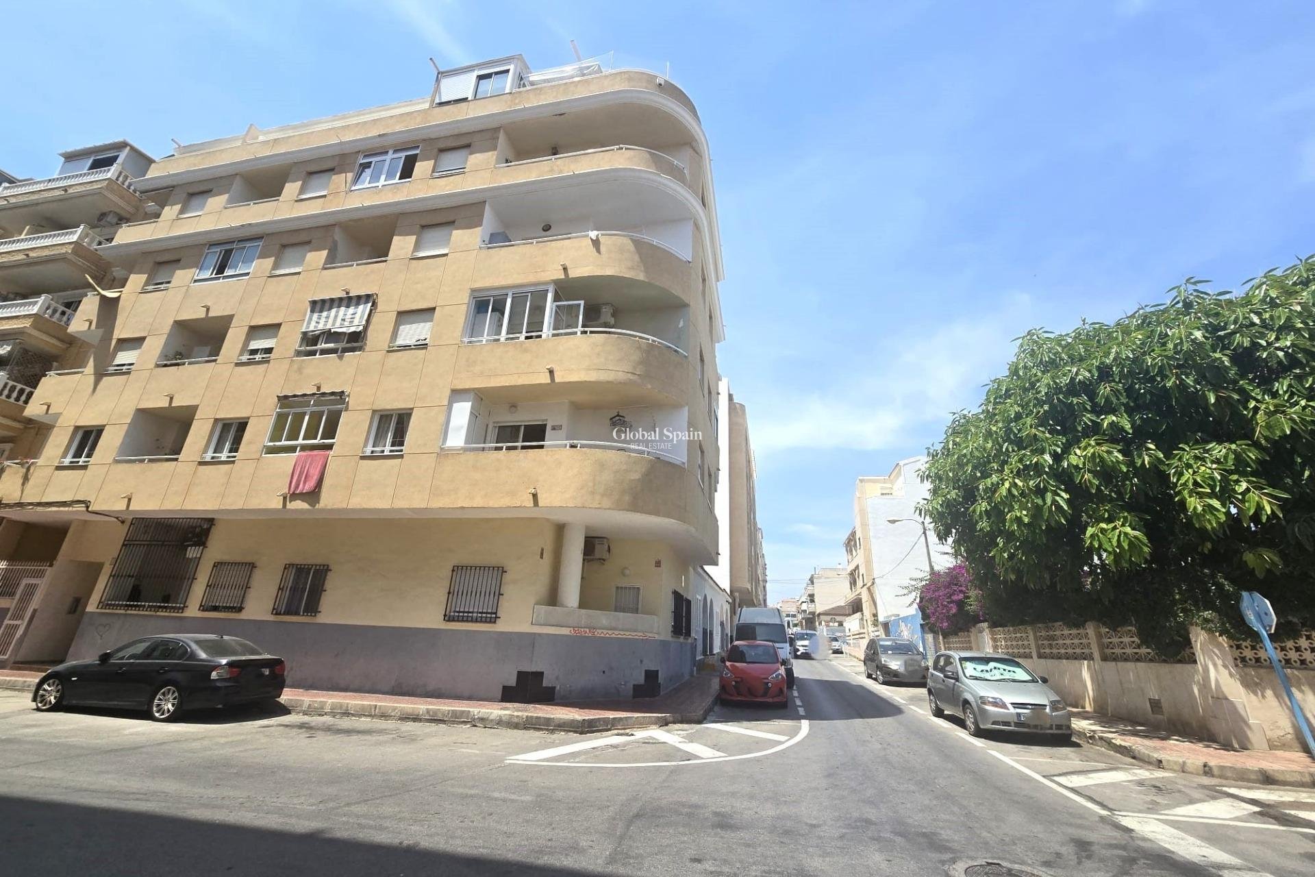 Wiederverkauf - WOHNUNG -
TORREVIEJA - Playa de los Locos