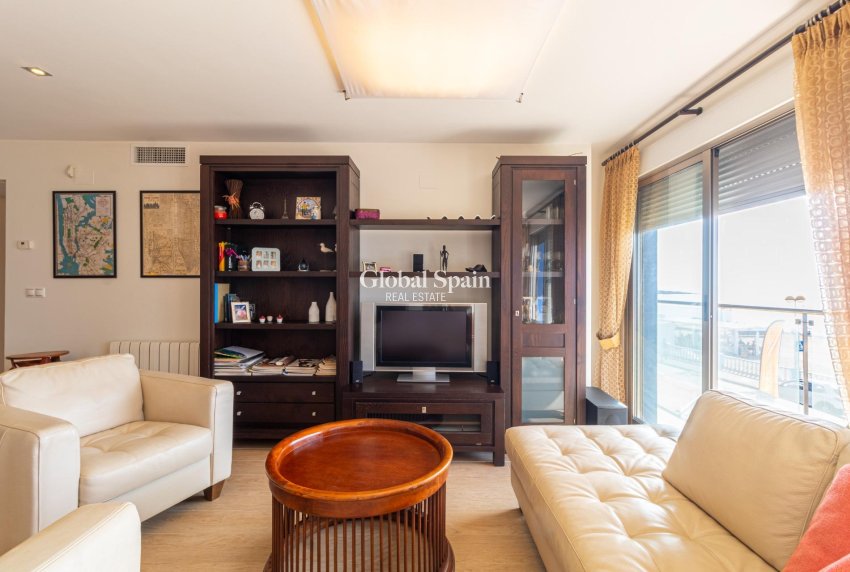 Wiederverkauf - WOHNUNG -
TORREVIEJA - Playa de los locos