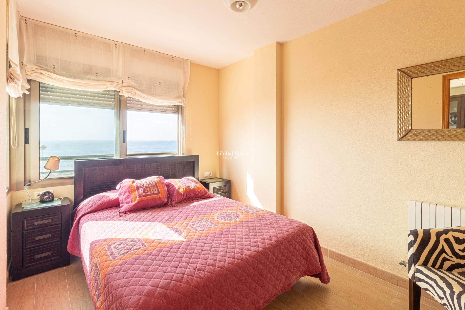 Wiederverkauf - WOHNUNG -
TORREVIEJA - Playa de los locos