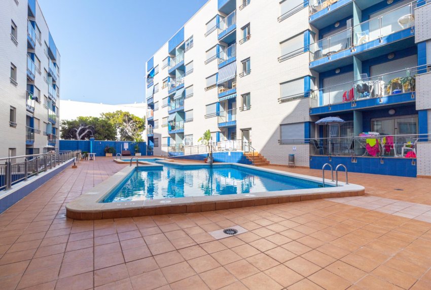 Wiederverkauf - WOHNUNG -
TORREVIEJA - Playa de los locos