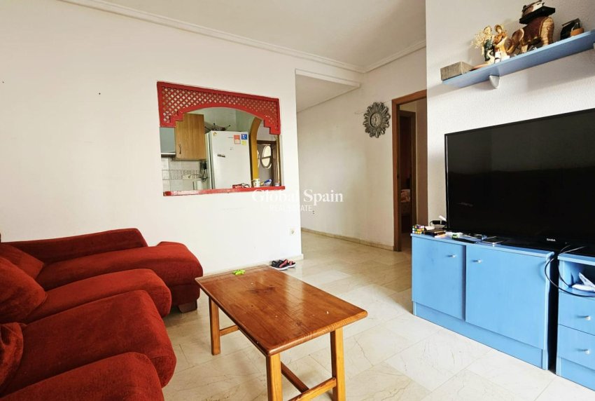 Wiederverkauf - WOHNUNG -
TORREVIEJA - Playa de los Locos