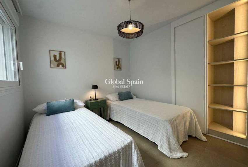 Wiederverkauf - WOHNUNG -
TORREVIEJA - Playa de los Locos