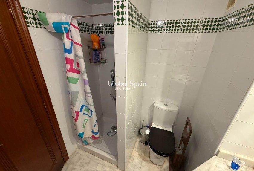 Wiederverkauf - WOHNUNG -
TORREVIEJA - Playa de los Locos