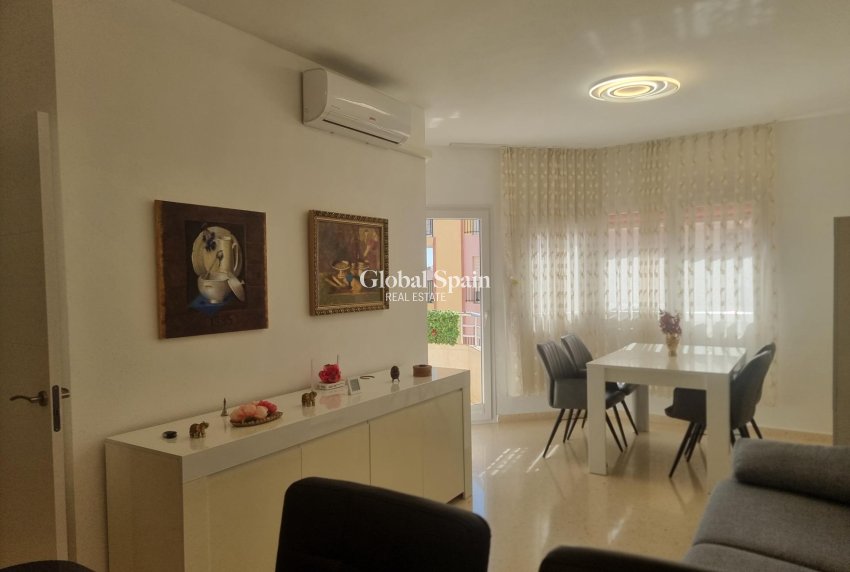 Wiederverkauf - WOHNUNG -
TORREVIEJA - Playa de los Locos