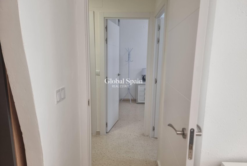 Wiederverkauf - WOHNUNG -
TORREVIEJA - Playa de los Locos
