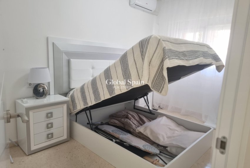 Wiederverkauf - WOHNUNG -
TORREVIEJA - Playa de los Locos