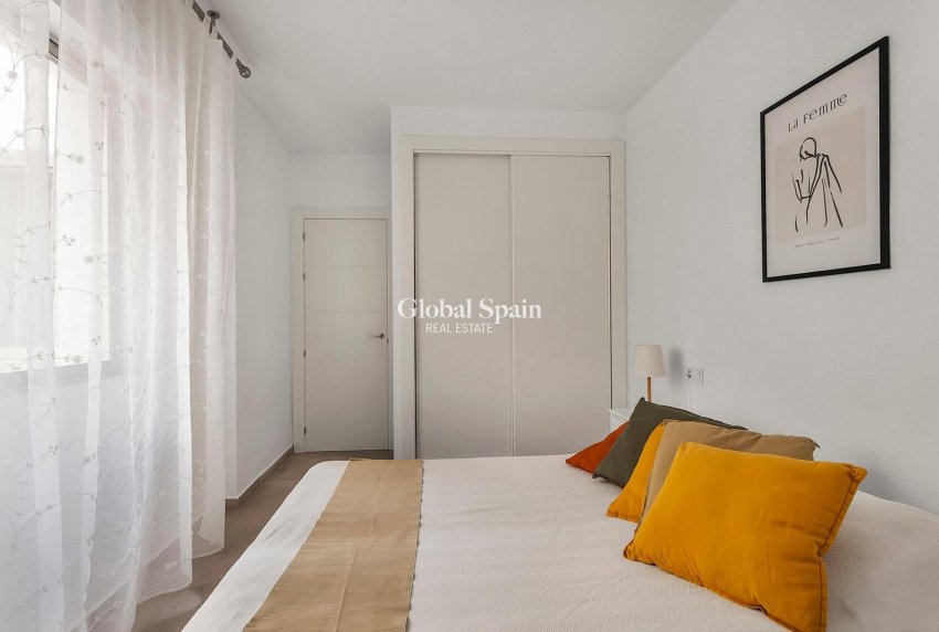Wiederverkauf - WOHNUNG -
TORREVIEJA - Playa de los Locos