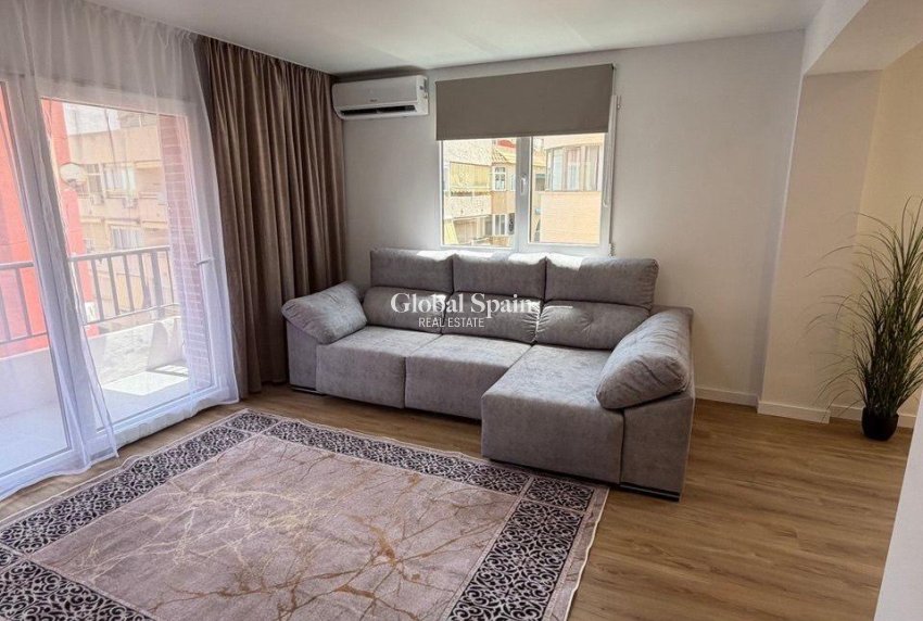 Wiederverkauf - WOHNUNG -
TORREVIEJA - Playa de los Locos