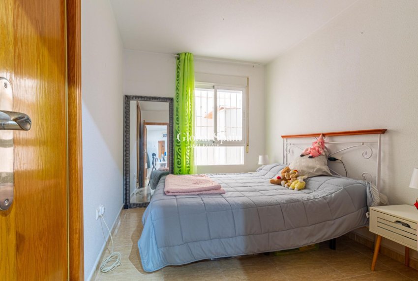 Wiederverkauf - Wohnung -
TORREVIEJA - Playa de los locos