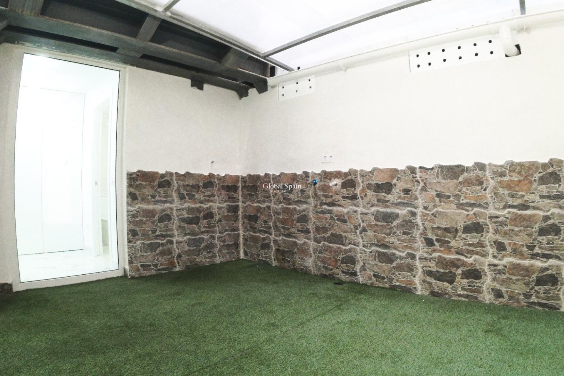 Wiederverkauf - WOHNUNG -
TORREVIEJA - Playa De Los Náufragos