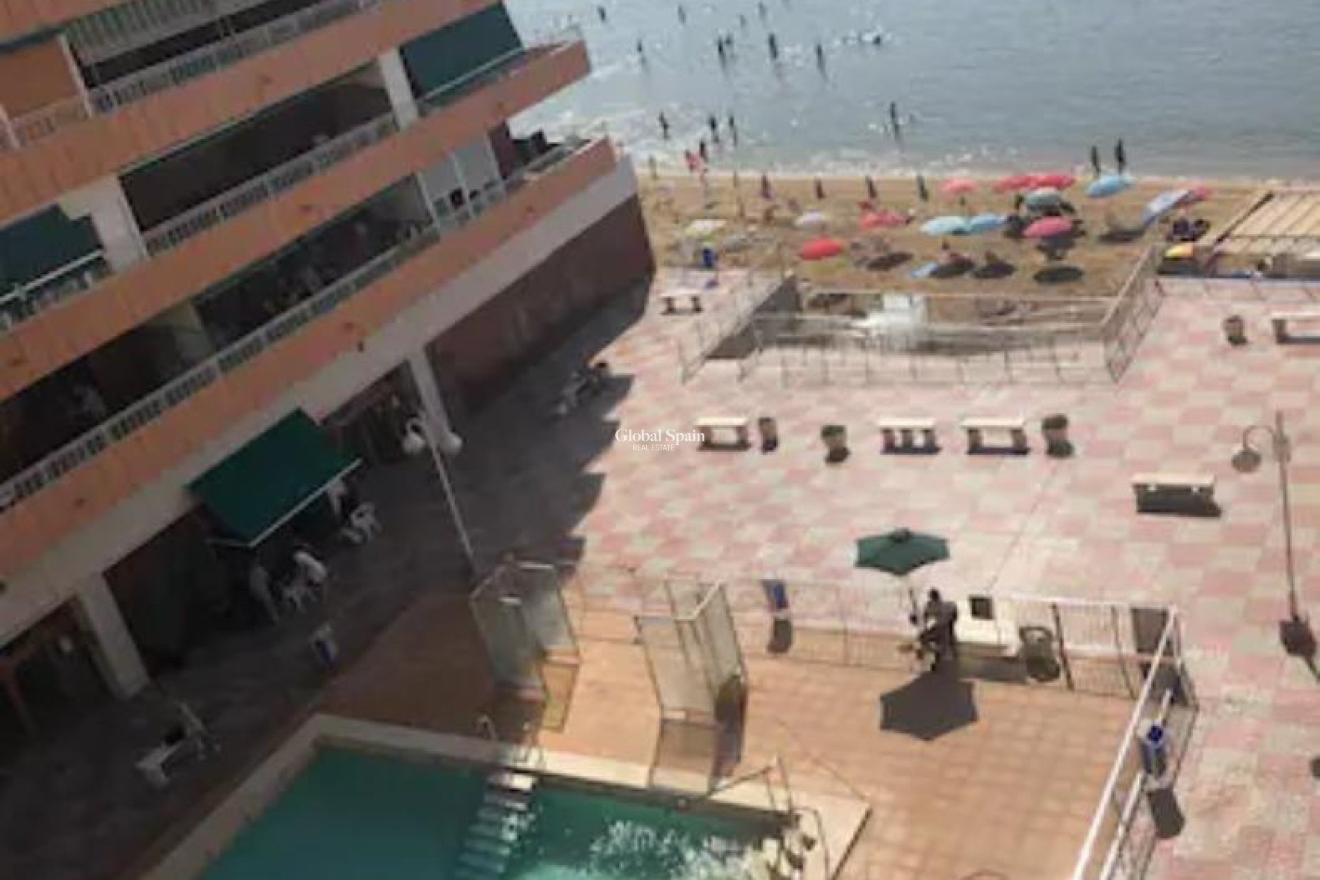Wiederverkauf - WOHNUNG -
TORREVIEJA - Playa De Los Náufragos