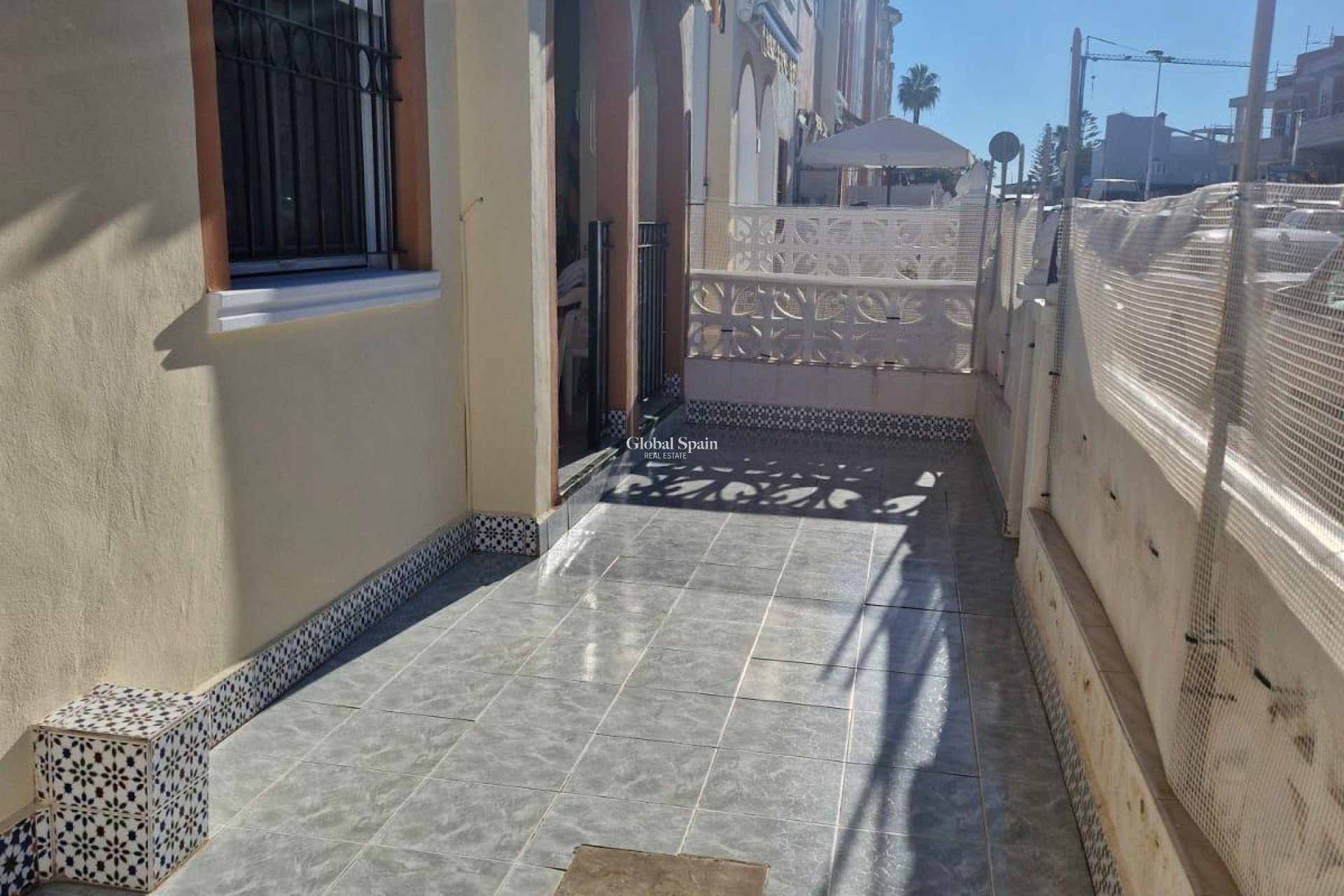Wiederverkauf - WOHNUNG -
TORREVIEJA - Playa De Los Náufragos