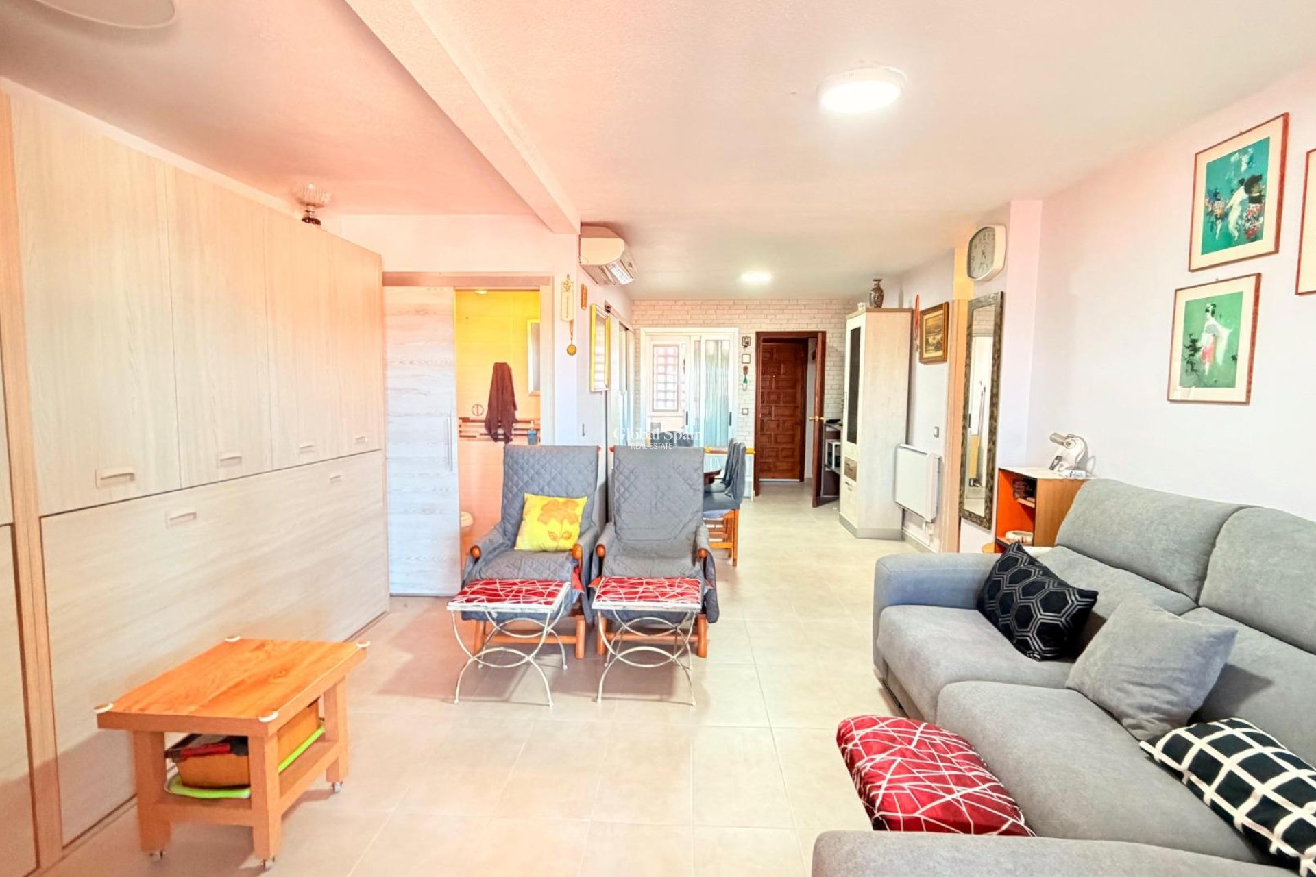 Wiederverkauf - WOHNUNG -
TORREVIEJA - Playa De Los Náufragos