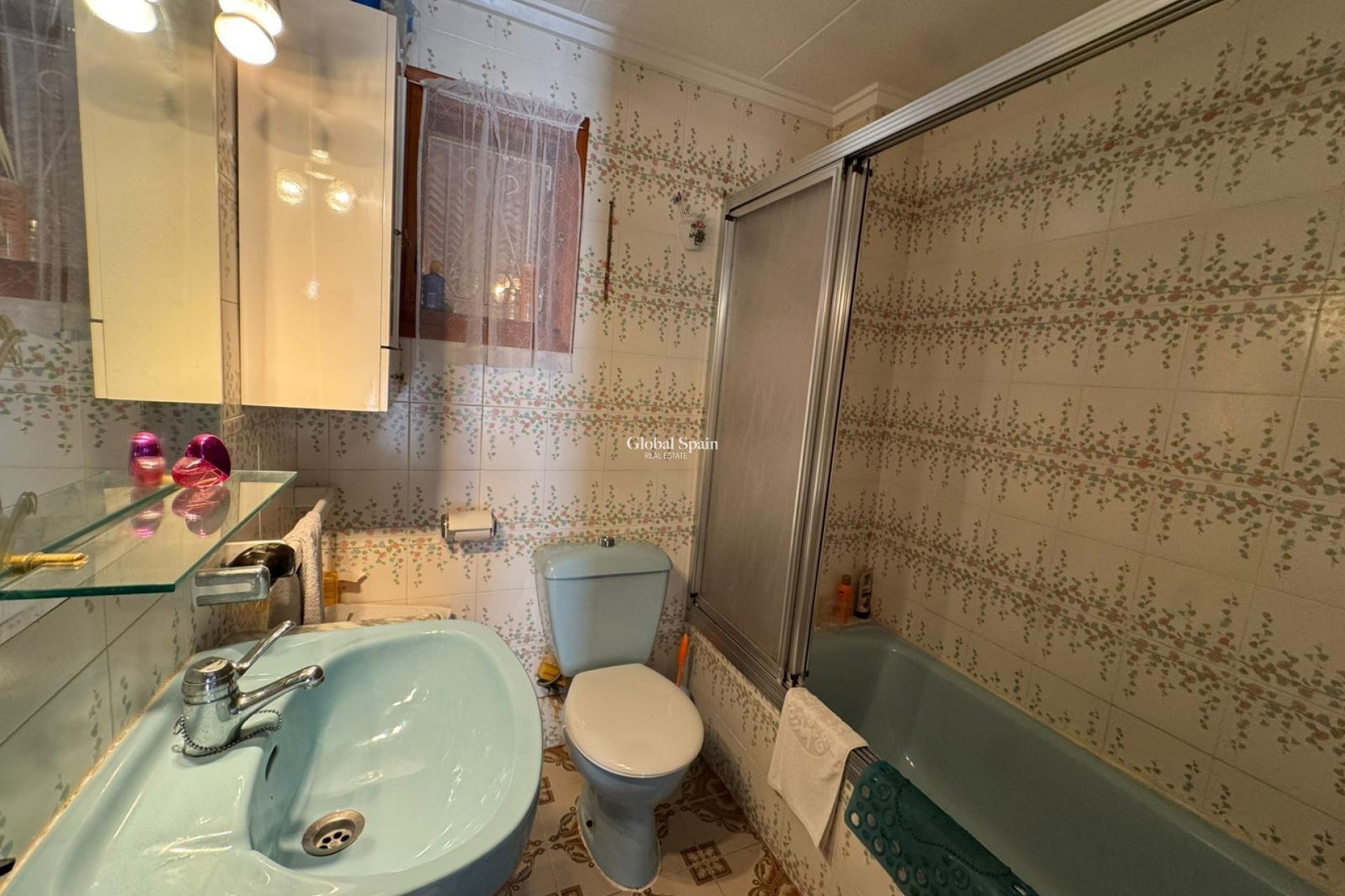 Wiederverkauf - WOHNUNG -
TORREVIEJA - Playa de los Naufragos