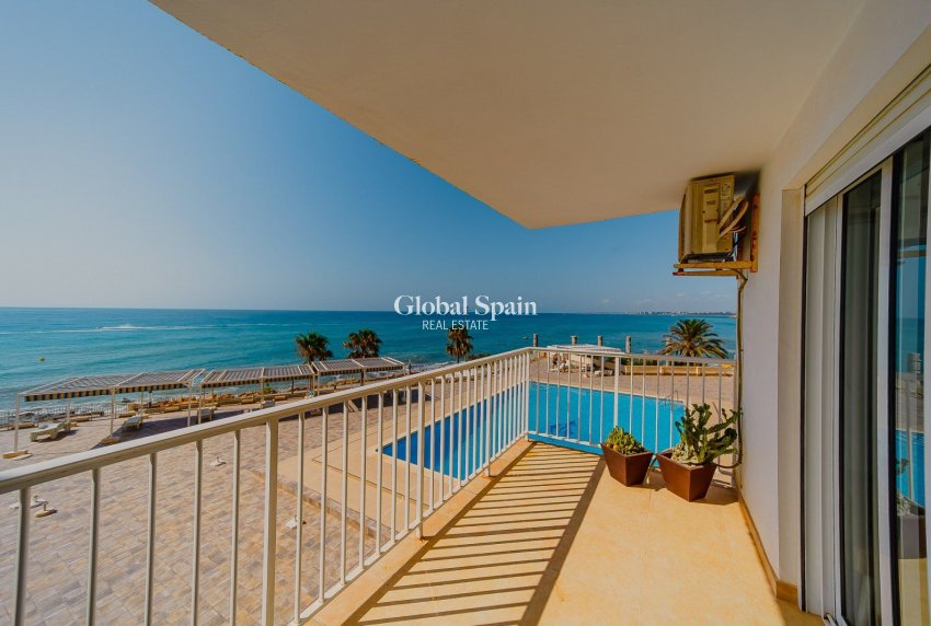 Wiederverkauf - Wohnung -
TORREVIEJA - Playa del cura