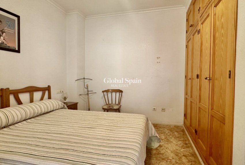 Wiederverkauf - Wohnung -
TORREVIEJA - Playa del Cura