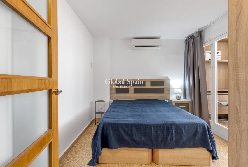 Wiederverkauf - Wohnung -
TORREVIEJA - Playa del cura