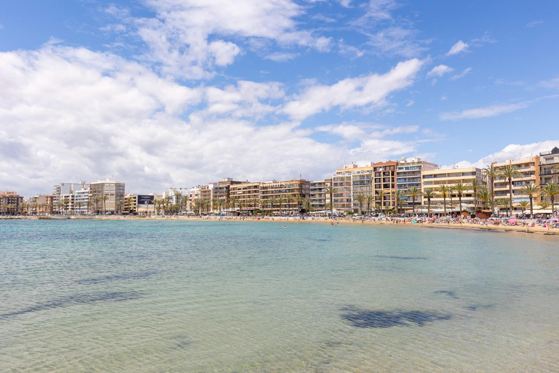 Wiederverkauf - Wohnung -
TORREVIEJA - Playa del cura
