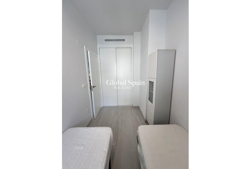 Wiederverkauf - WOHNUNG -
TORREVIEJA - Playa del Cura