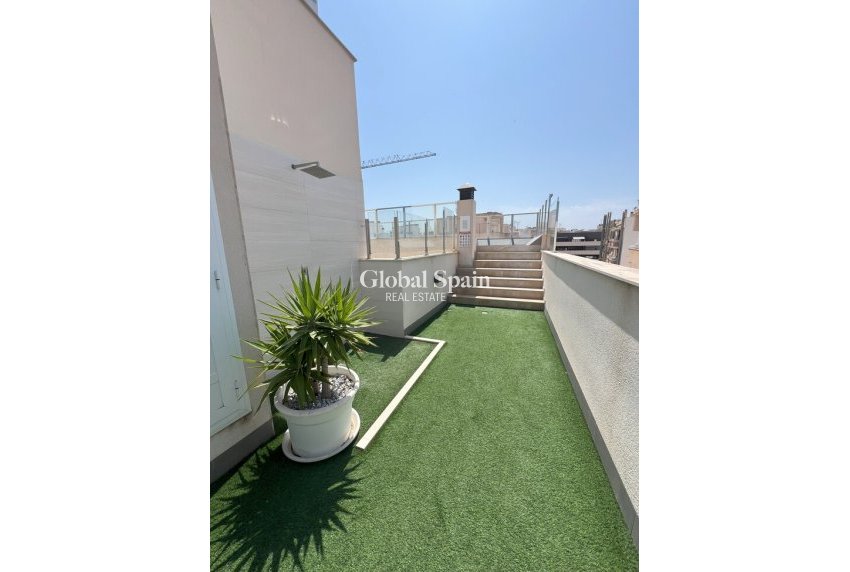 Wiederverkauf - WOHNUNG -
TORREVIEJA - Playa del Cura