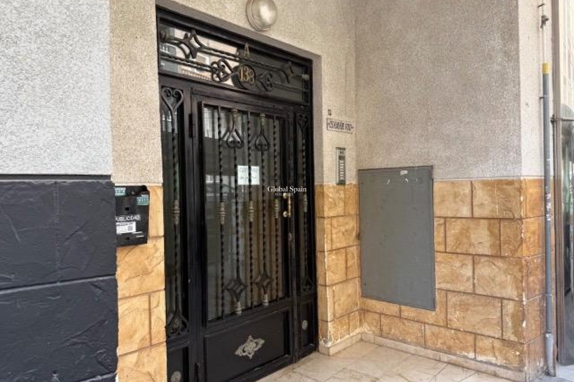 Wiederverkauf - WOHNUNG -
TORREVIEJA - Playa del Cura