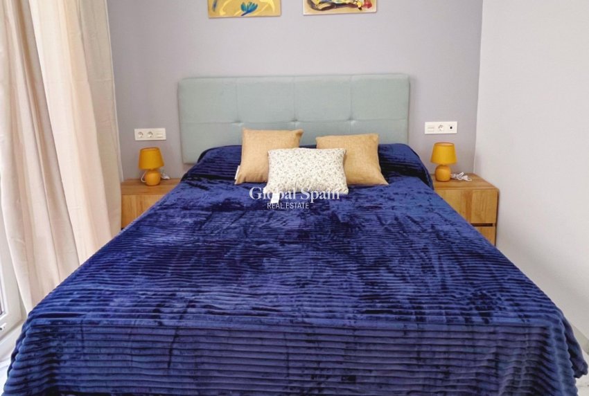 Wiederverkauf - WOHNUNG -
TORREVIEJA - Playa del Cura