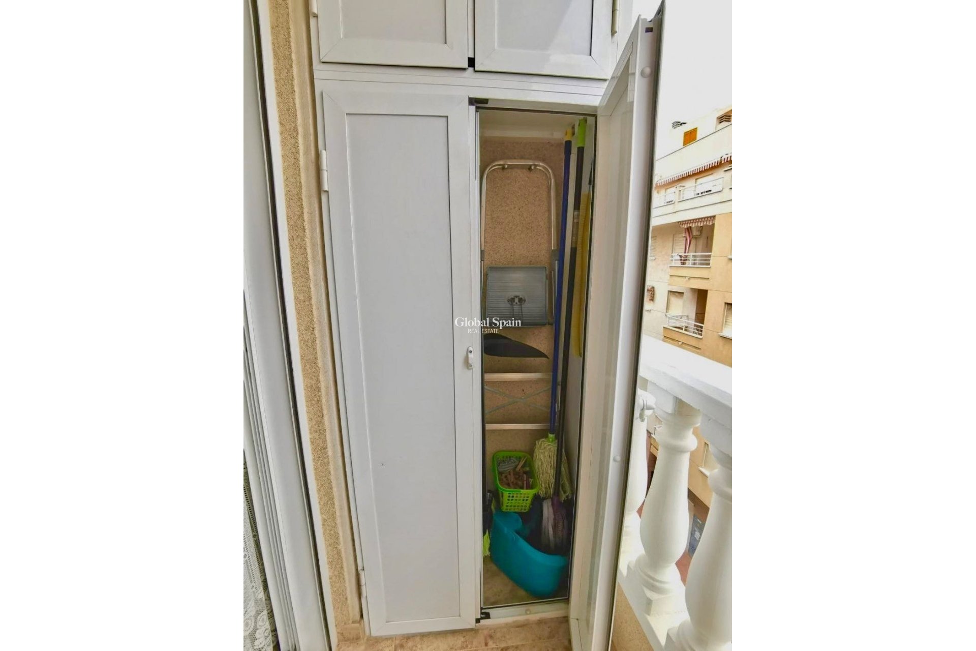 Wiederverkauf - WOHNUNG -
TORREVIEJA - Playa del cura