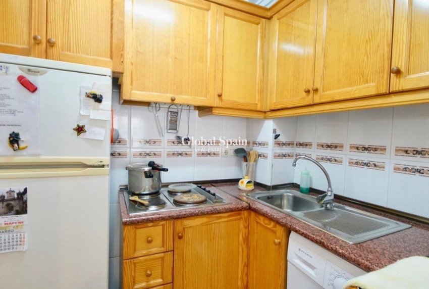 Wiederverkauf - WOHNUNG -
TORREVIEJA - Playa del cura