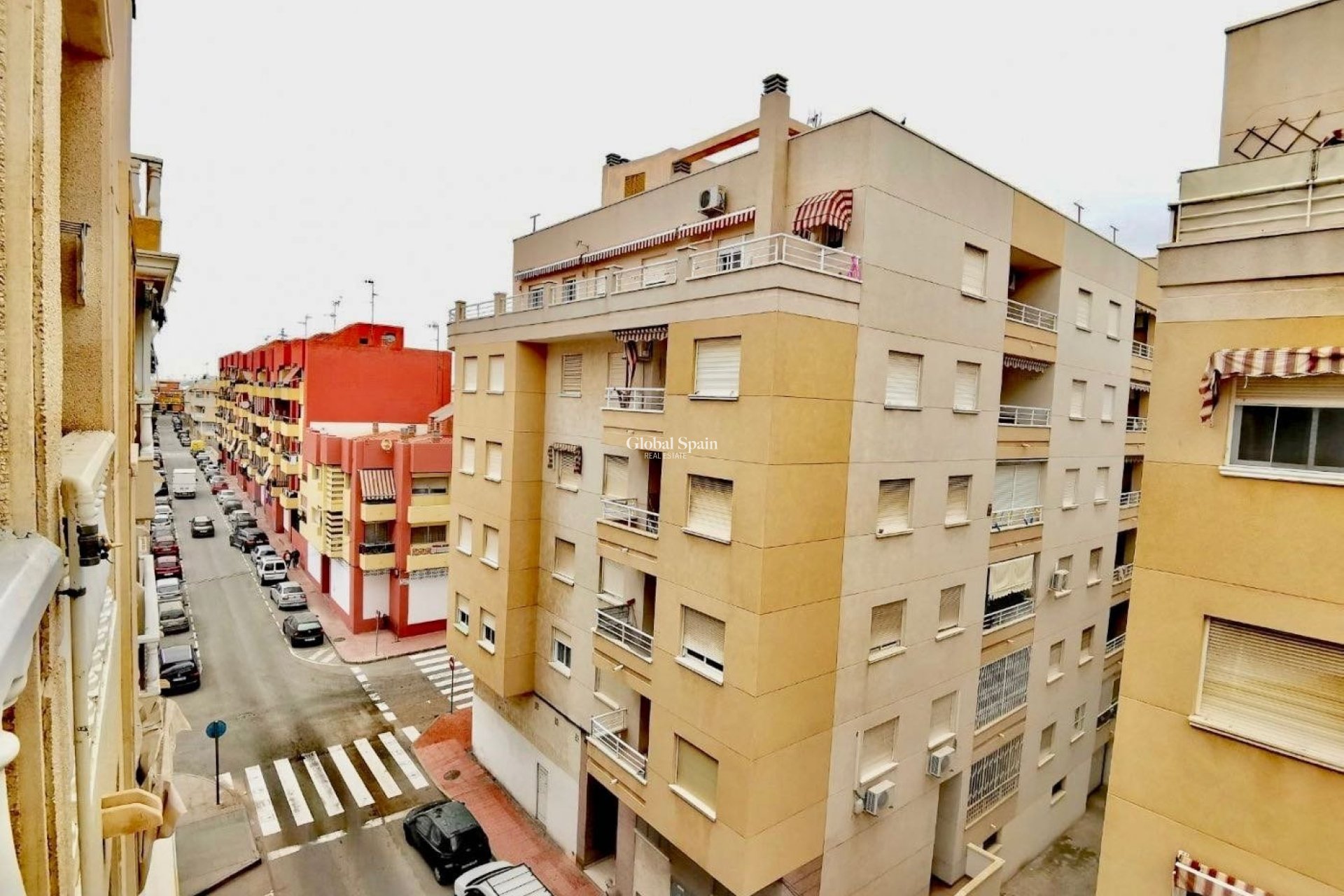 Wiederverkauf - WOHNUNG -
TORREVIEJA - Playa del cura